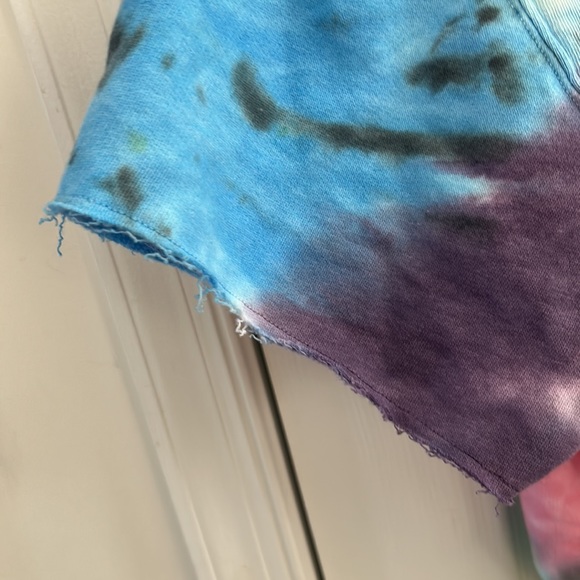 VS PINK Boxy Tie Dye Crop Top - Picture 3 of 6